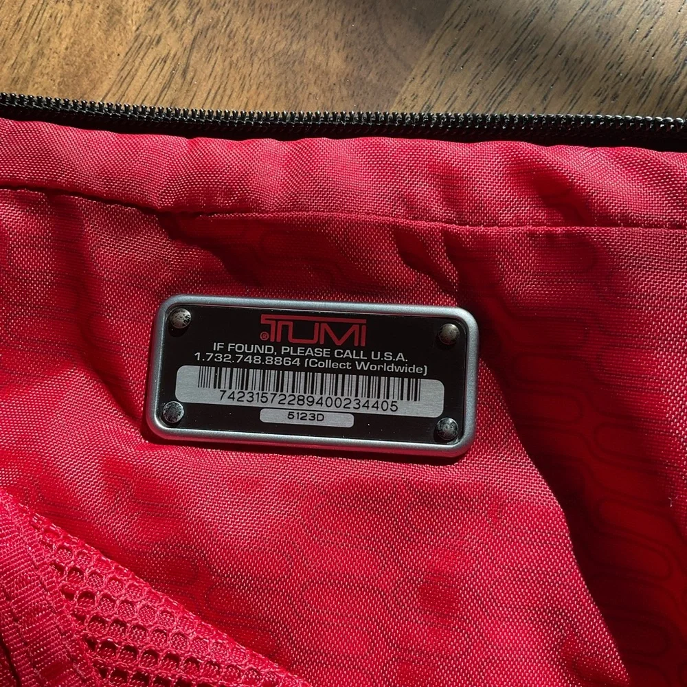 Tumi Black and Red Messenger Bag - Picture 4 of 13